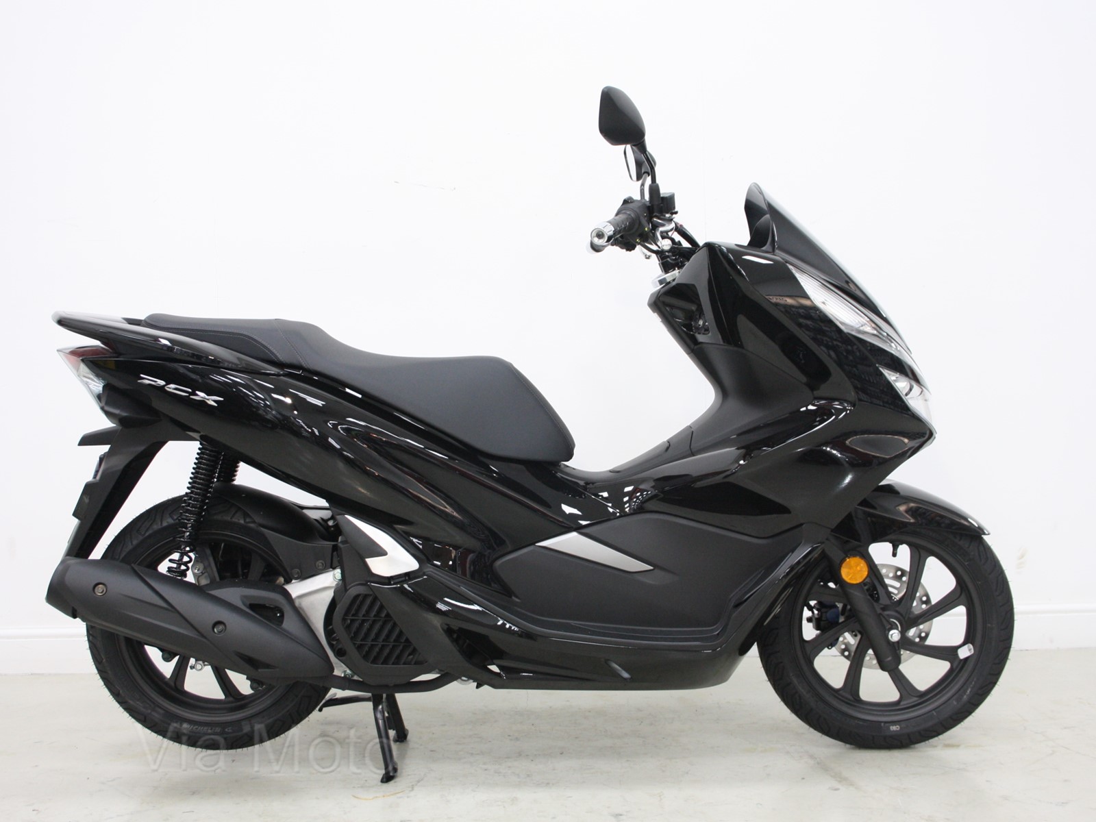 Via Moto - Honda | HONDA PCX125 2020 69 PLATE